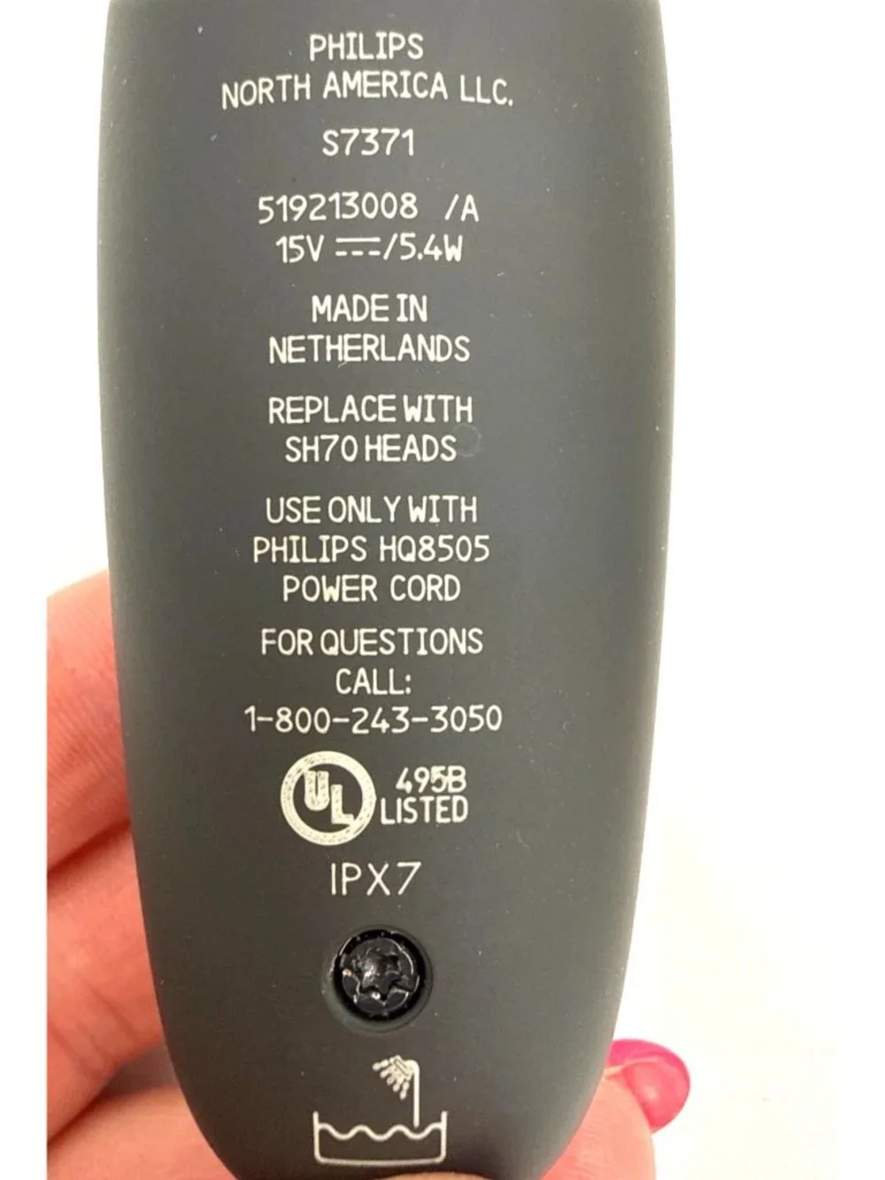 Philips Norelco Series 7000 Electric Shaver S7371 With Trimmer & Charger